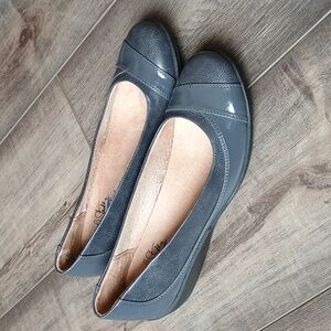 Life Stride Womens Shoe Size 7 Grey Velocity Memory Foam Comfort Arch Support